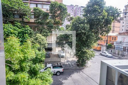 vista janela sala de apartamento à venda com 3 quartos, 110m² em Laranjeiras, Rio de Janeiro