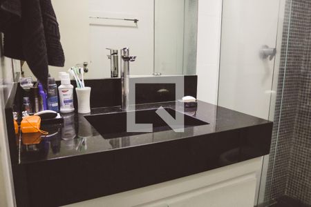 Casa à venda com 287m², 3 quartos e 4 vagasBanheiro da Suíte 1