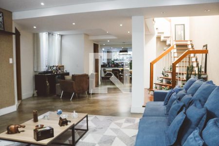 Sala de casa à venda com 3 quartos, 287m² em Água Fria, São Paulo