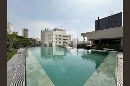 Studio à venda com 24m², 0 quarto e sem vagaPiscina