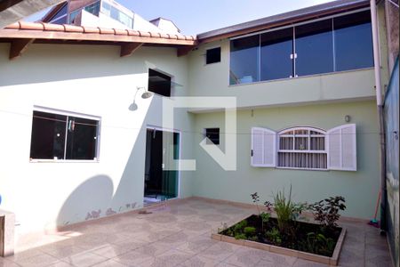 Casa à venda com 270m², 3 quartos e 2 vagas Casa à venda com 270m², 3 quartos e 2 vagasÁrea externa