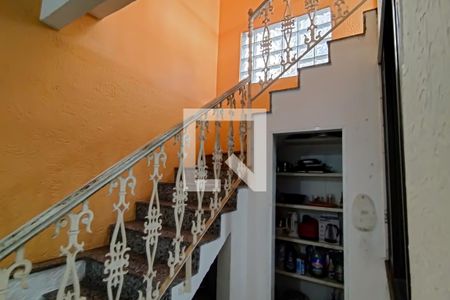 Casa à venda com 160m², 4 quartos e 1 vagaÁrea de serviço 