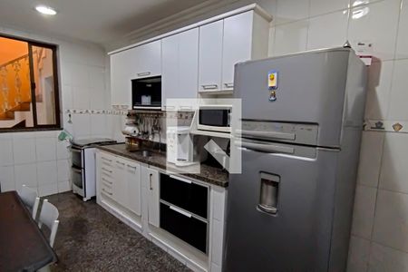 Casa à venda com 160m², 4 quartos e 1 vagaCozinha 
