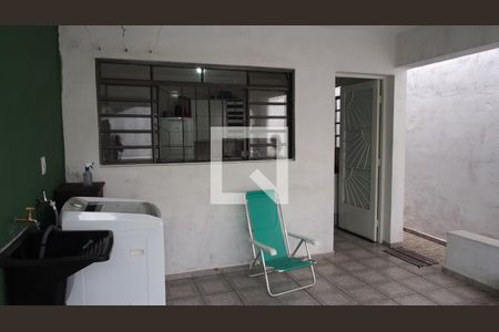 Casa à venda com 54m², 1 quarto e 1 vagaÁrea de serviço 