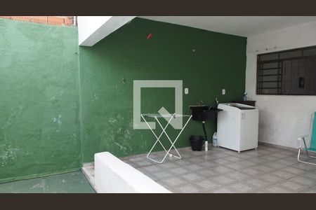 Casa à venda com 54m², 1 quarto e 1 vagaÁrea de serviço 