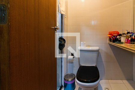 Apartamento à venda com 106m², 3 quartos e 2 vagas Apartamento à venda com 106m², 3 quartos e 2 vagasBanheiro da Suíte