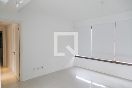 Sala de apartamento para alugar com 3 quartos, 94m² em Petrópolis, Porto Alegre