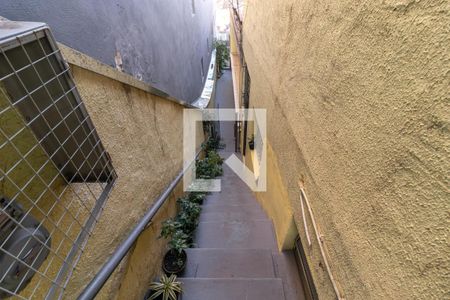 Casa à venda com 270m², 6 quartos e 4 vagasEscada