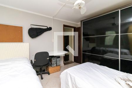 Casa à venda com 270m², 6 quartos e 4 vagasQuarto 4