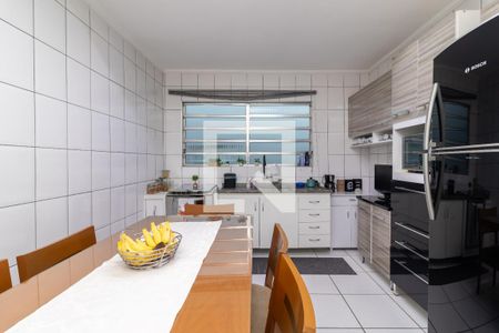Casa à venda com 270m², 6 quartos e 4 vagasCozinha