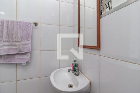 Casa à venda com 270m², 6 quartos e 4 vagasBanheiro 2