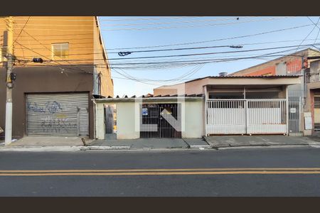 Casa à venda com 270m², 6 quartos e 4 vagasFachada