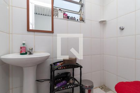 Casa à venda com 270m², 6 quartos e 4 vagasBanheiro 2