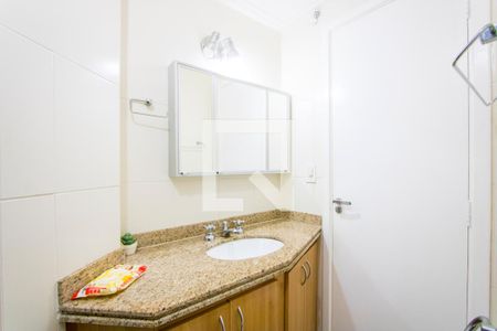 Apartamento à venda com 82m², 3 quartos e 2 vagasBanheiro social