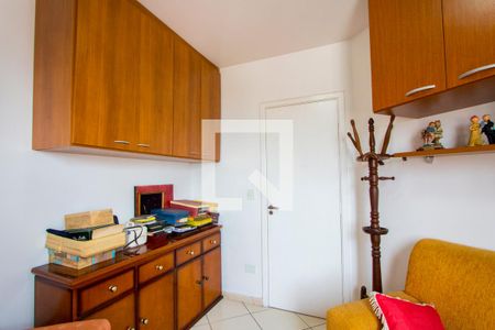 Apartamento à venda com 82m², 3 quartos e 2 vagasQuarto 3