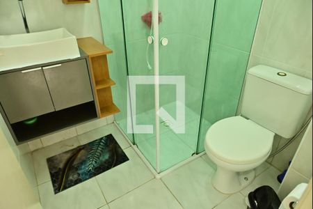 Banheiro  de apartamento para alugar com 2 quartos, 75m² em Cidade Ocian, Praia Grande
