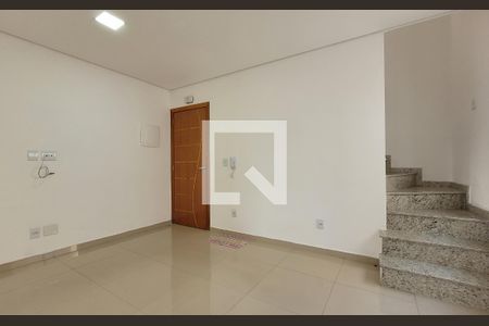 Sala de apartamento para alugar com 2 quartos, 81m² em Vila America, Santo André