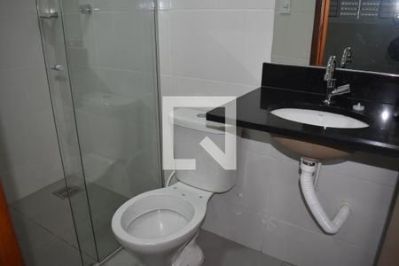 Banheiro de kitnet/studio para alugar com 1 quarto, 25m² em Ceilândia Norte (ceilândia), Brasília