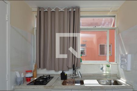 Cozinha de casa de condomínio para alugar com 1 quarto, 30m² em Recreio dos Bandeirantes, Rio de Janeiro