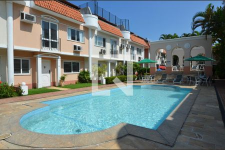 Casa de condomínio para alugar com 30m², 1 quarto e sem vaga Casa de condomínio para alugar com 30m², 1 quarto e sem vagaÁrea comum - Piscina