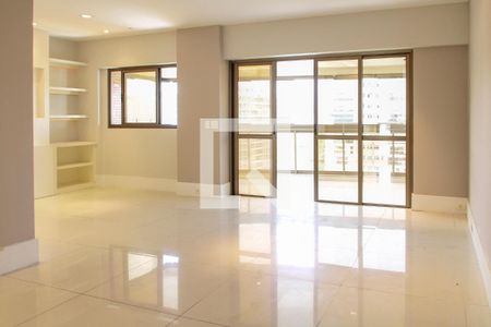 Sala de apartamento para alugar com 3 quartos, 150m² em Barra da Tijuca, Rio de Janeiro