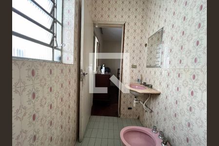 Casa à venda com 195m², 4 quartos e 4 vagasBanheiro da Suíte