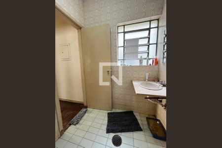 Casa à venda com 195m², 4 quartos e 4 vagasBanheiro 3