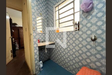 Casa à venda com 195m², 4 quartos e 4 vagasBanheiro 2
