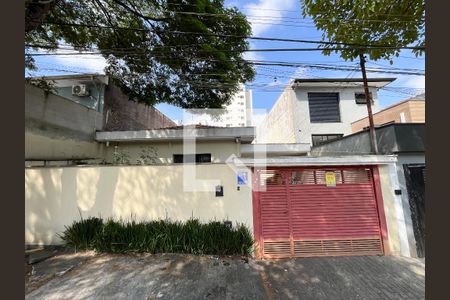 Casa à venda com 195m², 4 quartos e 4 vagasFachada