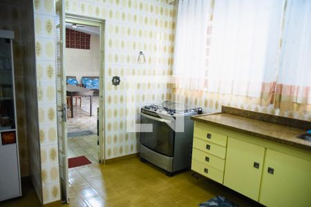 Casa à venda com 200m², 3 quartos e 2 vagas Casa à venda com 200m², 3 quartos e 2 vagasCozinha