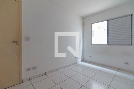 Quarto de casa para alugar com 1 quarto, 20m² em Parque Guarani, São Paulo