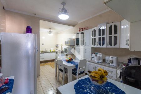 Casa à venda com 150m², 3 quartos e 2 vagasCozinha