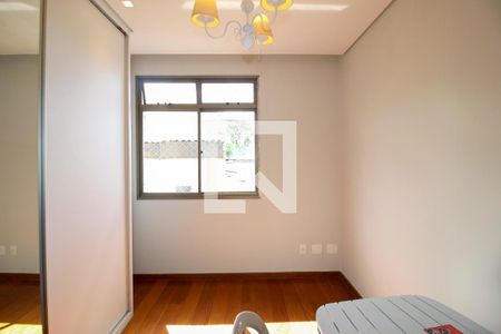 Quarto 2 de apartamento à venda com 4 quartos, 240m² em Palmares, Belo Horizonte
