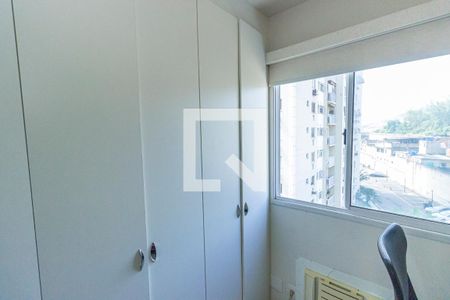 Quarto de apartamento para alugar com 1 quarto, 47m² em Irajá, Rio de Janeiro