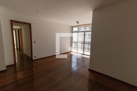 Sala de apartamento à venda com 2 quartos, 90m² em Icaraí, Niterói