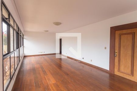 Sala de apartamento à venda com 4 quartos, 159m² em Serra, Belo Horizonte