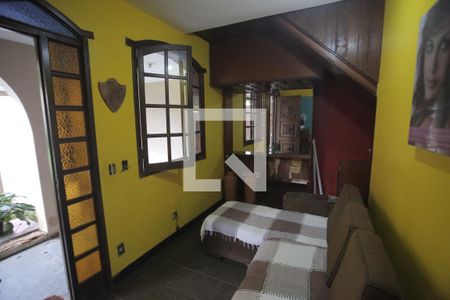 Sala de casa à venda com 3 quartos, 212m² em Alto Caiçaras, Belo Horizonte