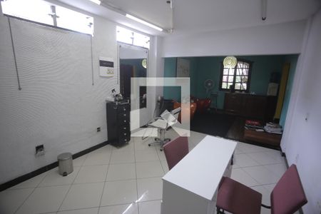 Sala de casa à venda com 3 quartos, 212m² em Alto Caiçaras, Belo Horizonte