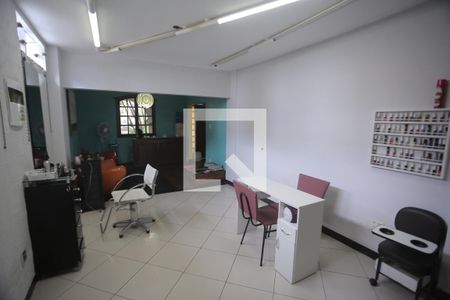Sala de casa à venda com 3 quartos, 212m² em Alto Caiçaras, Belo Horizonte