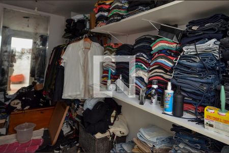 Apartamento à venda com 500m², 4 quartos e 2 vagas Apartamento à venda com 500m², 4 quartos e 2 vagasCloset