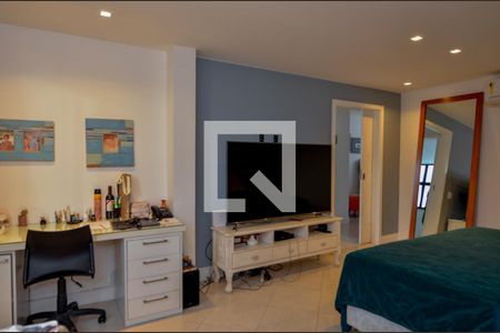 Apartamento à venda com 500m², 4 quartos e 2 vagas Apartamento à venda com 500m², 4 quartos e 2 vagasQuarto