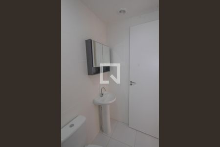 Banheiro de apartamento para alugar com 1 quarto, 37m² em Vila Ema, São Paulo
