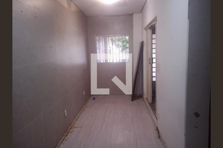 Casa à venda com 4 quartos, 240m² em Renascença, Belo Horizonte