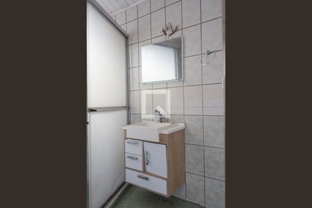 Banheiro da Suíte de apartamento para alugar com 2 quartos, 85m² em Espírito Santo, Porto Alegre
