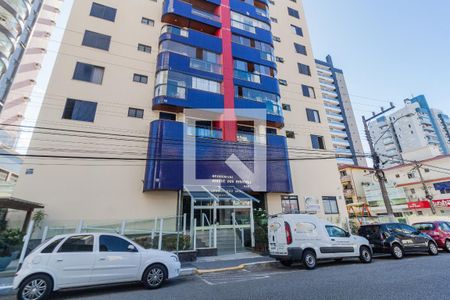 Apartamento para alugar com 70m², 3 quartos e sem vagaFachada