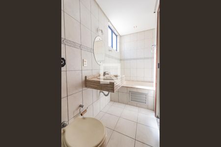 Apartamento para alugar com 70m², 3 quartos e sem vagaBanheiro