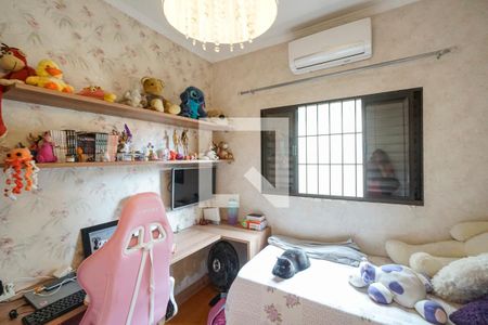 Casa à venda com 140m², 3 quartos e 2 vagasQuarto