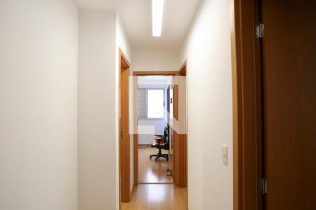 Corredor de apartamento para alugar com 4 quartos, 150m² em Funcionários, Belo Horizonte