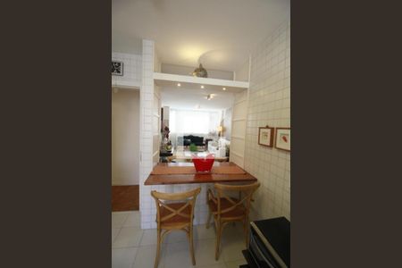 Apartamento para alugar com 133m², 2 quartos e 1 vagaCozinha