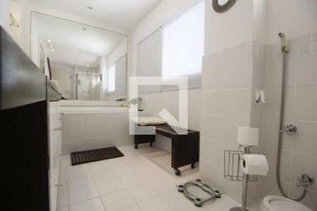 Apartamento para alugar com 133m², 2 quartos e 1 vagaSuíte Quarto